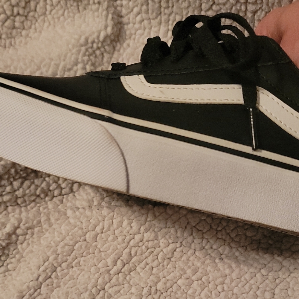 VANS leather Black and White Sneakers - Picture 2 of 7